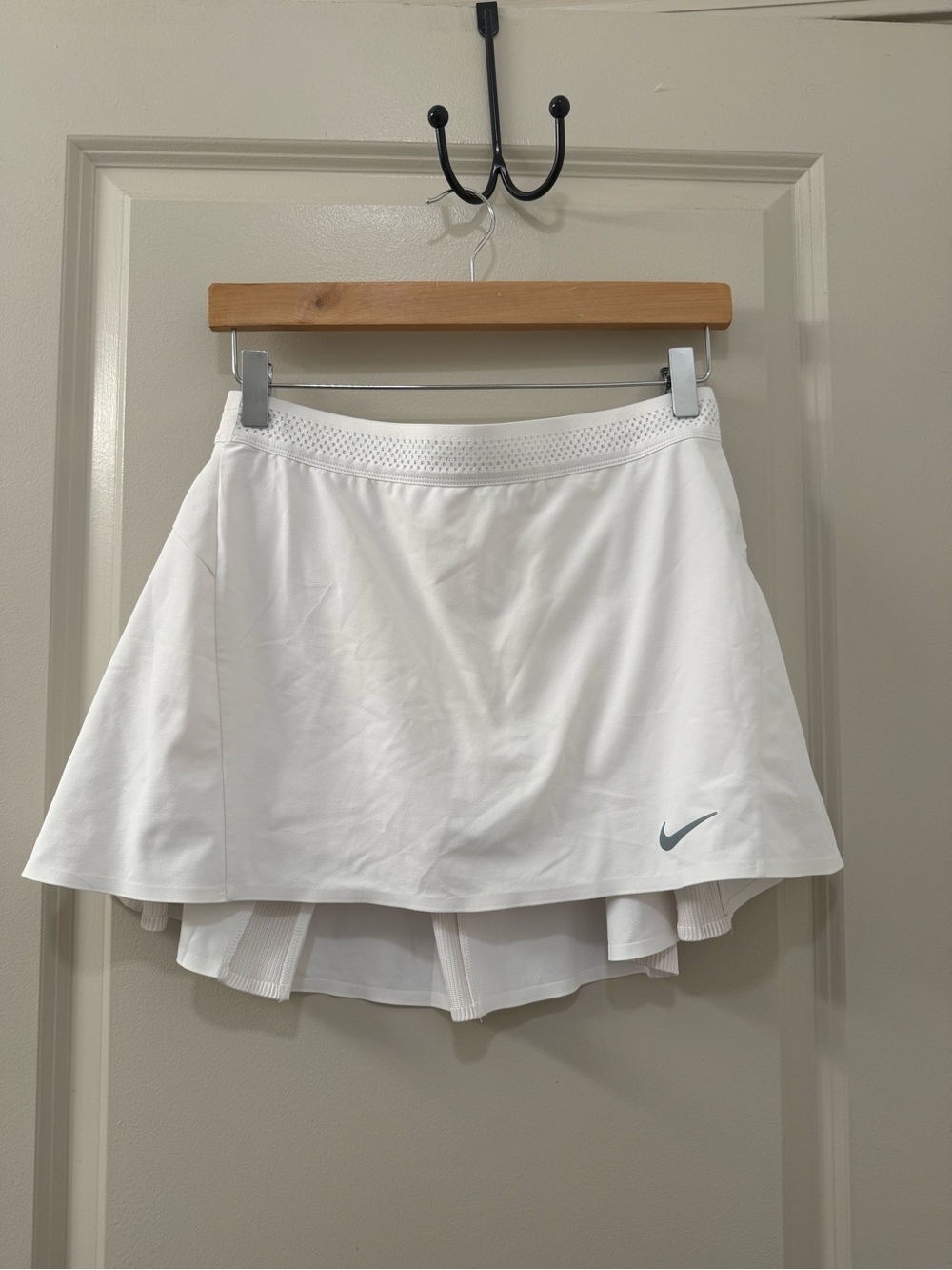 Nike Flex Dri-Fit White Pleated Golf/Tennis Skirt Size XS (fits XS/S) NWOT